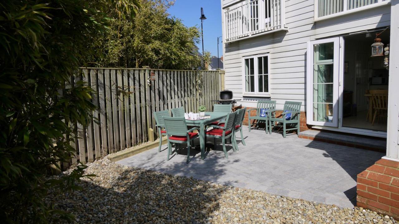 The Salty Dog Holiday Cottage, Camber Sands Rye Exteriör bild